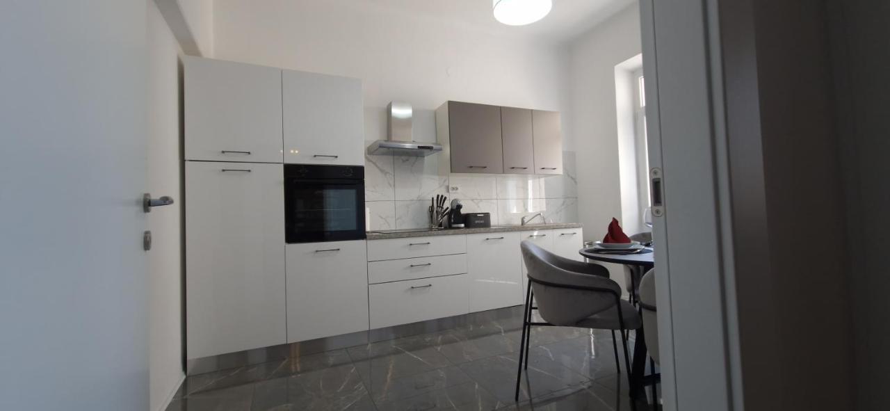Ferienwohnung Mc Centar Apartman Pula Exterior foto