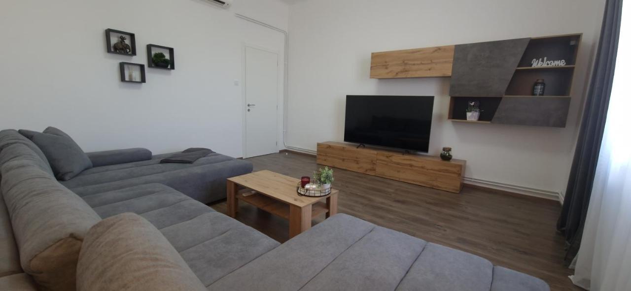 Ferienwohnung Mc Centar Apartman Pula Exterior foto
